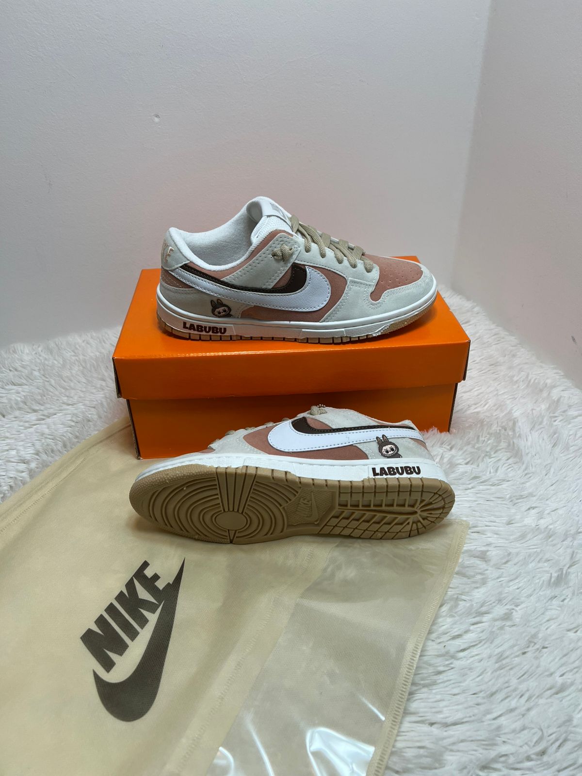 NIKE SB LABUBU