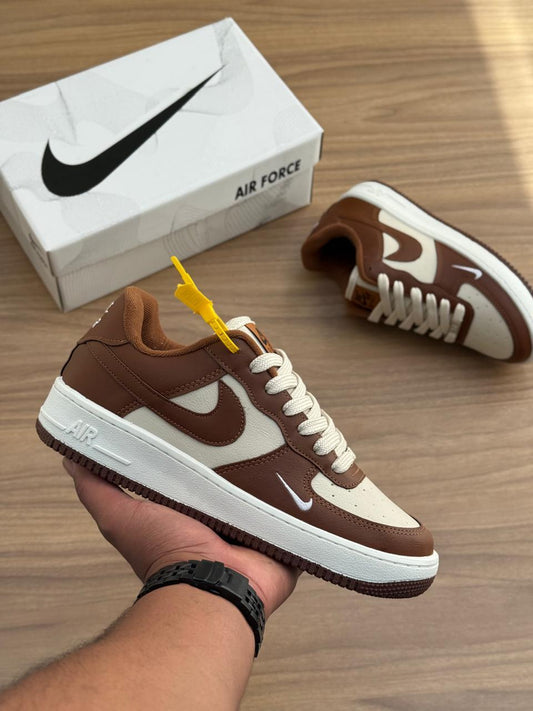 NIKE AIR FORCE PREMIUM